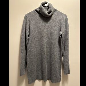 Grey long cashmere turtleneck sweater
